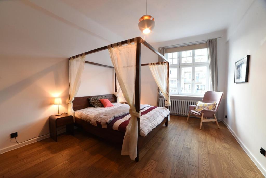 Designer 110m2 With King Size Beds & Equipped Kitchen * Krakow