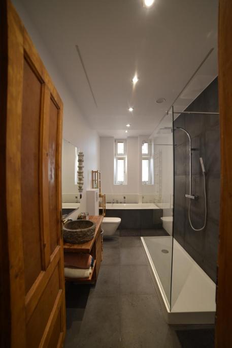 Apartament Designer 110m2 With King Size Beds & Equipped Kitchen *